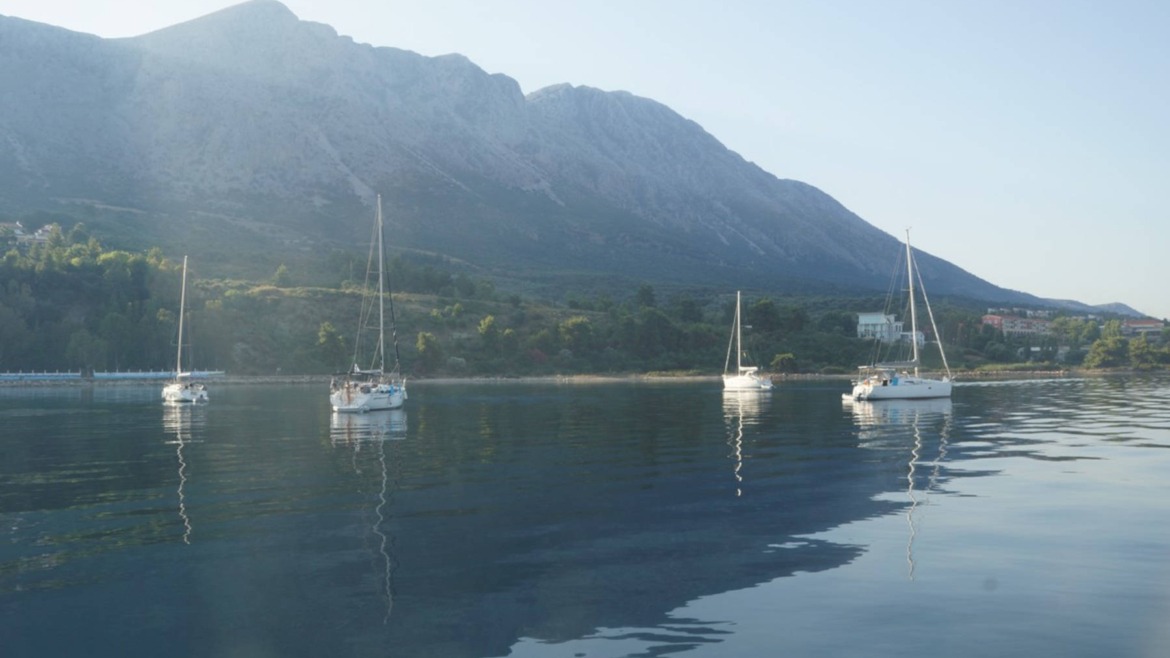 Charter Yacht: How to Choose the Right One for Sea Travel