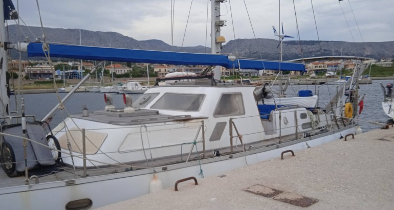 Liveaboard Yacht: Living on a Yacht All Year Round